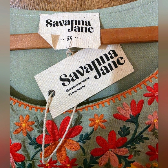 Savanna Jane Sage Green Floral Embroidered Blouse - Picture 3 of 5